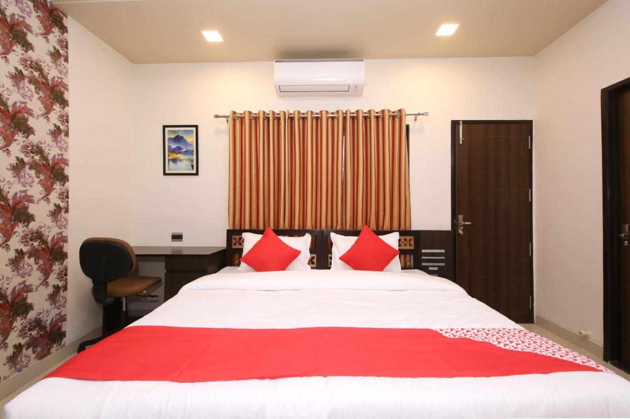 Capital O 36691 Hotel Aashirwad Inn Dzsabalpur Kültér fotó